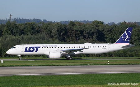 Boeing 737-8U3 | OY-JZO | JetTime  |  This Boeing 737-800 of JetTime is operating the flight SAS601 from Copenhagen to Zurich on behalf of Scandinavian Airlines System.  | Z&UUML;RICH (LSZH/ZRH) 18.09.2025