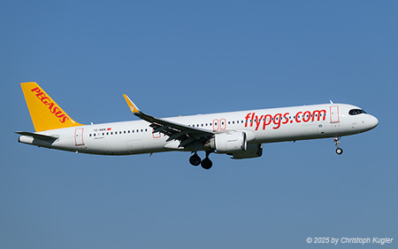 Airbus A321-251nx | TC-RBN | Pegasus Airlines  |  This Airbus A321neo of Pegasus Airlines is seen here arriving in Zurich as flight PGT949 from Istanbul Sabiha Gokcen | Z&UUML;RICH (LSZH/ZRH) 02.10.2025