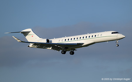 Bombardier BD.700 Global 7500 | HB-JLF | untitled (Air King Jet)  |  This Global 7500 is operated by Air King Jet on behalf of the Swiss watch maker Rolex SA. The aircraft is seen here arriving from Geneva. | Z&UUML;RICH (LSZH/ZRH) 15.10.2025