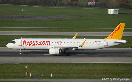 Airbus A321-251nx | TC-RFN | Pegasus Airlines  |  This Airbus A321neo of Pegasus Airlines is accelerating on runway 28 for its flight back to Istanbul. | Z&UUML;RICH (LSZH/ZRH) 12.11.2025
