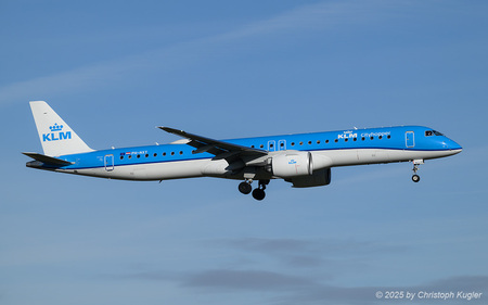 Embraer ERJ-195-E2 | PH-NXY | KLM Cityhopper  |  This Embraer ERJ-195-E2 entered service with KLM Cityhopper on 11APR2025. it is seen here operating flight KLM1921 from Amsterdam. | Z&UUML;RICH (LSZH/ZRH) 29.11.2025