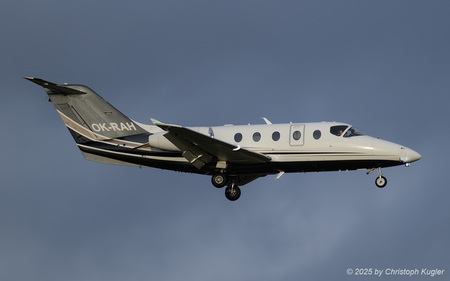 Nextant 400XT | OK-RAH | untitled (Time Air)  |  This Nextant 400XT of Time Air is captured arriving from Karlstad. | Z&UUML;RICH (LSZH/ZRH) 08.12.2025