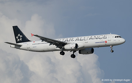 Airbus A321-231 | TC-JRL | Turkish Airlines  |  This Airbus A321 has been delivered on 03JUN2008 to the current operator. It was painted in the Star Alliance special colours in OCT2015. | ANTALYA (LTAI/AYT) 13.05.2025