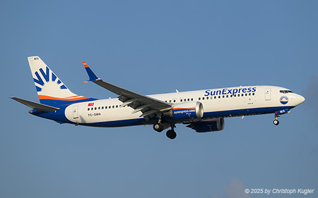 Boeing 737 MAX 8 | TC-SMA | SunExpress  |  This Boeing 737-800 of SunExpress is about to land at Antalya thus completing its flight from Cologne. The flying time was 3:08 hours. | ANTALYA (LTAI/AYT) 14.05.2025
