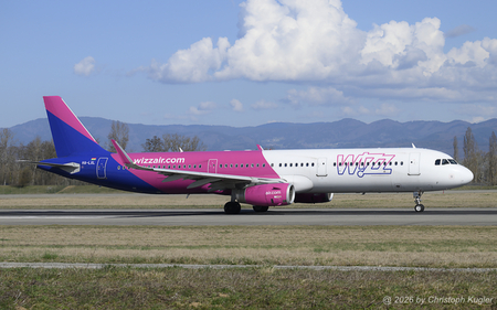 Airbus A321-231 | HA-LXL | Wizzair  |  This Airbus A321 of Wizzair is accellerating on runway 15 in Basel as flight WZZ2030 to Krakow. | BASLE (LFSB/BSL) 02.03.2026
