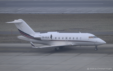 Bombardier Challenger 650 | CS-CLG | untitled (Netjets Europe)  |  Netjets Europe operates no less than 7 Bombardier Challenger 650. Here, the latest of them is seen taxing to runway 28 for its flight to Farnborough. | Z&UUML;RICH (LSZH/ZRH) 22.01.2026