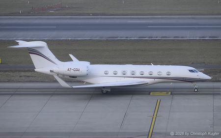 Gulfstream G650ER | A7-CGU | untitled (Qatar Executive)  |  Qatar Executive operates no less than 15 Gulfstream G650. The aircraft arrived earlier that day from Salzburg and is now taxing for its flight to Vienna. | Z&UUML;RICH (LSZH/ZRH) 22.01.2026