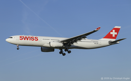 Airbus A330-343X | HB-JHH | Swiss International Air Lines  |  This Airbus A330 of Swiss International Air Lines is arriving late from Mumbai. During the scheduled time of arrival, it still would have been dark during this time of the year. | Z&UUML;RICH (LSZH/ZRH) 09.04.2026