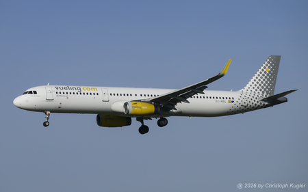 Airbus A321-231 | EC-MQL | Vueling Airlines  |  This Airbus A321 of Vueling Airlines is seen here operating flight VLG6246 from Bracelona to Zurich. The airline operates this daily flight using either an Airbus A320 or an Airbus A321. | Z&UUML;RICH (LSZH/ZRH) 17.04.2026