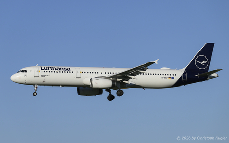 Airbus A321-231 | D-AISF | Lufthansa  |  This Airbus A321 of Lufthansa was delivered on 30JUN2000 as 19th of 71 aircraft of this type. It is seen here operating flight DLH1182 from Frankfurt to Z&uuml;rich. | Z&UUML;RICH (LSZH/ZRH) 30.04.2026