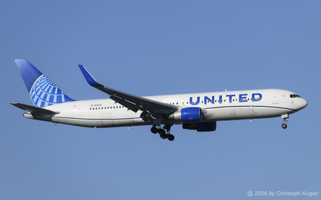 Boeing 767-322ER | N661UA | United Airlines  |  This Boeing 767-300 of United Airlines was delivered on 29JUL1993 to the current operator and had winglets added in DEC2015. | Z&UUML;RICH (LSZH/ZRH) 01.05.2026