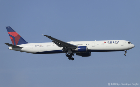 Boeing 767-432ER | N835MH | Delta Air Lines  |  This Boeing 767-400 of Delta Air Lines is one of a total of 21 aircraft of this type in use by the airline. All of them were built between 2000 and 2002. | Z&UUML;RICH (LSZH/ZRH) 25.05.2026