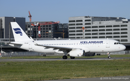 Airbus A320-232 | TF-IAT | Icelandair  |  This Airbus A320 is seen here operating flight FI571 to Reykjavik. It is seen here entering runway 28 in Zurich | Z&UUML;RICH (LSZH/ZRH) 05.07.2026