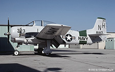 North American T-28C Trojan | N187GH | private  |  Former 138187 / NH-323 | CAMARILLO (KCMA/---) 09.09.2000