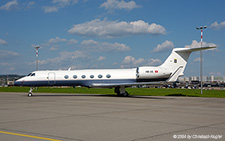 Gulfstream V | HB-IIS | untitled (JetClub) | Z&UUML;RICH (LSZH/ZRH) 24.04.2004