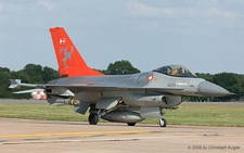 General Dynamics F-16A | E-195 | Royal Danish Air Force | FAIRFORD (EGVA/FFD) 14.07.2005
