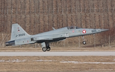 Northrop F-5E Tiger II | J-3005 | Austrian Air Force | SION (LSGS/SIR) 01.03.2005