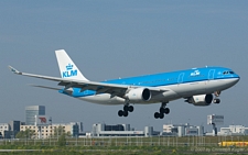 Airbus A330-203 | PH-AOH | KLM Royal Dutch Airlines | AMSTERDAM-SCHIPHOL (EHAM/AMS) 15.04.2007