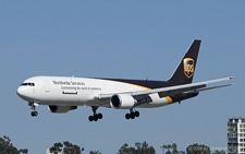 Boeing 767-34AER | N325UP | United Parcel Service | SAN DIEGO LINDBERGH FIELD (KSAN/SAN) 23.10.2008