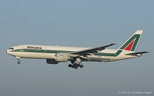 Boeing 777-243ER | I-DISB | Alitalia | ROMA-FIUMICINO (LIRF/FCO) 26.08.2010