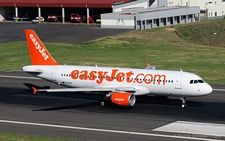 Airbus A320-214 | G-EZTR | easyJet Airline | MADEIRA-FUNCHAL (LPMA/FNC) 20.05.2010