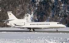 Dassault Falcon 7X | D-APLC | untitled (ACM Air Charter) | SAMEDAN (LSZS/SMV) 18.12.2010