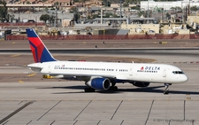 Boeing 757-232 | N674DL | Delta Air Lines | PHOENIX SKY HARBOUR INTL (KPHX/PHX) 17.10.2011