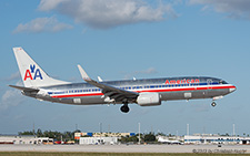 Boeing 737-823 | N925AN | American Airlines | MIAMI INTL (KMIA/MIA) 10.12.2013