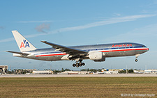 Boeing 777-223ER | N756AM | American Airlines | MIAMI INTL (KMIA/MIA) 11.12.2013