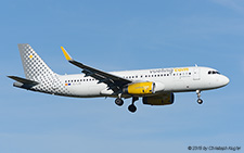 Airbus A320-232 | EC-LVS | Vueling Airlines | Z&UUML;RICH (LSZH/ZRH) 08.11.2015