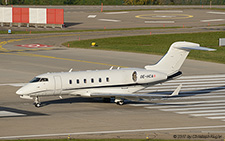 Bombardier Challenger 300 | OE-HCA | untitled | Z&UUML;RICH (LSZH/ZRH) 30.10.2017