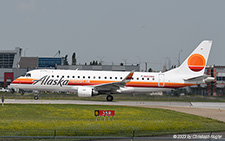 Embraer ERJ-175LR | N652MK | Alaska Airlines  |  Painted in the Horizon Retro scheme | CALGARY INTL. (CYYC/YYC) 18.07.2023