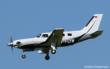 Piper PA-46-500TP | D-FLYW | private  |  This Piper PA-46 is arriving from Toussus-le-Noble, south of Paris | Z&UUML;RICH (LSZH/ZRH) 11.07.2025