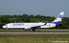 Boeing 737-8JP | TC-SRC | SunExpress  |  This Boeing 737-800 of Sun Express has just landed on runway 14 in Zurich and is using exit H1 to reach its parking position | Z&UUML;RICH (LSZH/ZRH) 14.08.2025