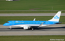 Embraer ERJ-175STD | PH-EXR | KLM Cityhopper  |  The Embraer ERJ-175 is the smallest type used on the flights to Amsterdam by KLM. Other types include the Airbus A321neo, the Boeing 737-800/900 and the Embraer ERJ-190. | Z&UUML;RICH (LSZH/ZRH) 04.11.2025