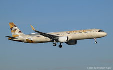 Airbus A321-251nx | A6-LRC | Etihad Airways  |  This Airbus A321neo is seen here arriving with an unusual delay of more than 90 minutes.  | Z&UUML;RICH (LSZH/ZRH) 20.12.2025