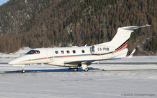 Embraer EMB-505 Phenom 300 | CS-PHB | untitled (Netjets Europe)  |  This Embraer EMB-505 Phenom 300 of Netjets Europe is capture taxing to its parking position at Samedan.  | SAMEDAN (LSZS/SMV) 27.12.2025