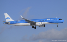 Airbus A321-252nx | PH-AXG | KLM Royal Dutch Airlines  |  This Airbus A321neo of KLM Royal Dutch Airlines is seen here arriving from Amsterdam als flight KLM1919 with a delay of more than 2 hours. | Z&UUML;RICH (LSZH/ZRH) 03.01.2026