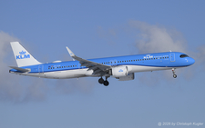 Airbus A321-252nx | PH-AXF | KLM Royal Dutch Airlines  |  This Airbus A321neo of KLM Royal Dutch Airlines is seen here operating flight KLM1919 with a delay of more than 2 hours . | Z&UUML;RICH (LSZH/ZRH) 04.01.2026