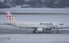 Airbus A320-214 | OO-SNI | Brussels Airlines  |  This Airbus A320 had to be de-iced before operating flight BEL2732 to Brussels.  | Z&UUML;RICH (LSZH/ZRH) 11.01.2026