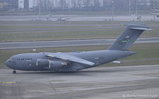 Boeing C-17A Globemaster III | 09-9211 | US Air Force  |  This Boeing C-17 Globemaster III is seen taxing to its parking position after a long flight from Andrews AFB, MD. | Z&UUML;RICH (LSZH/ZRH) 18.01.2026