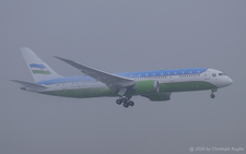 Boeing 787-8 | UK001 | Government of Uzbekistan  |  This Boeing 787-8 of the Government of Uzbekistan is seen here arriving in thick fog. | Z&UUML;RICH (LSZH/ZRH) 22.01.2026