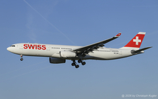 Airbus A330-343X | HB-JHH | Swiss International Air Lines  |  This Airbus A330 of Swiss International Air Lines is arriving late from Mumbai. During the scheduled time of arrival, it still would have been dark during this time of the year. | Z&UUML;RICH (LSZH/ZRH) 09.04.2026