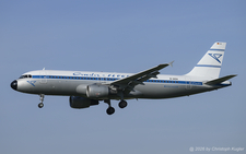Airbus A320-212 | D-AICH | Condor  |  This Airbus A320 of Condor has been painted in a retro scheme in APR2019. Is is seen here operating the moring shuttle from Frankfurt to Zurich. | Z&UUML;RICH (LSZH/ZRH) 17.04.2026