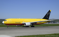 Boeing 767-281BDSF | SE-MRE | SkyTaxi  |  This Boeing 767-200 of SkyTaxi is heading for Orebro with some sensitive cargo, judgeing from the security present during the taxi. | Z&UUML;RICH (LSZH/ZRH) 22.04.2026
