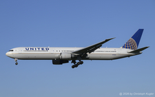 Boeing 767-424ER | N78060 | United Airlines  |  United Airlines is now using their longer Boeing 767-400 aircraft on the flights between Washington DC and Zurich. Several of these planes are still painted in the old colours enherited from Continental Airlines. | Z&UUML;RICH (LSZH/ZRH) 23.04.2026