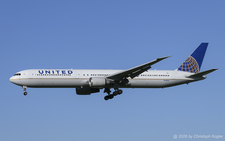 Boeing 767-424ER | N76054 | United Airlines  |  This Boeing 767-400 is seen here operating flight UAL52 from Washington DC to Z&uuml;rich. It is still painted in the old colour scheme enherited from Continental Airlines. | Z&UUML;RICH (LSZH/ZRH) 30.04.2026
