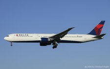 Boeing 767-432ER | N839MH | Delta Air Lines  |  This Boeing 767-400 of Delta Air Lines is flying for over 25 years with the company. It is seen here operating flight DAL90 from Atlanta to Z&uuml;rich. | Z&UUML;RICH (LSZH/ZRH) 22.05.2026