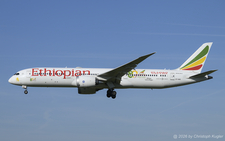 Boeing 787-9 | ET-AXS | Ethiopian Airlines  |  This Boeing 787-9 of Ethiopian Airlines has a larger than usual sticker on the fuselage. The airline is celebrating its 80th anniversary this year. | Z&UUML;RICH (LSZH/ZRH) 06.07.2026