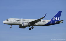 Airbus A320-251n | SE-RUE | SAS Scandinavian Airlines System  |  This Airbus A320neo of SAS Scandinavian Airlines System is seen here operating flight SK4841 from Oslo. The aircraft is about to land on runway 14 in Zurich. | Z&UUML;RICH (LSZH/ZRH) 06.07.2026
